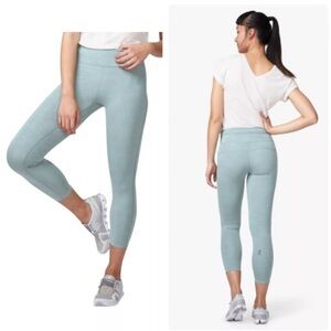 ON Running 7/8 Tights swiss engineering Women's sea green leggings Xsmall
